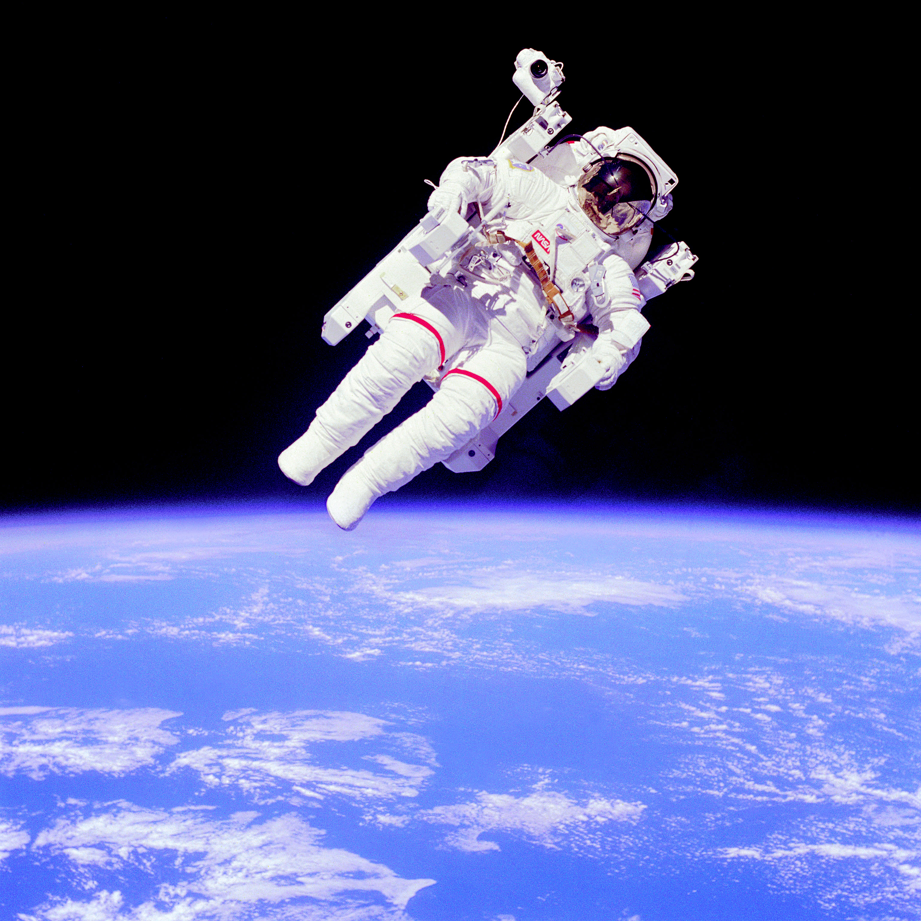 Astronaut-EVA_edit_(1)